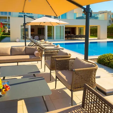 Extraordinary Deluxe With Sea View D3 ***** 4*