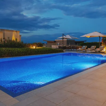 Extraordinary Deluxe With Sea View D3 ***** Hotell 4*