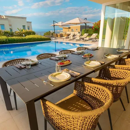 Extraordinary Deluxe With Sea View D3 *****